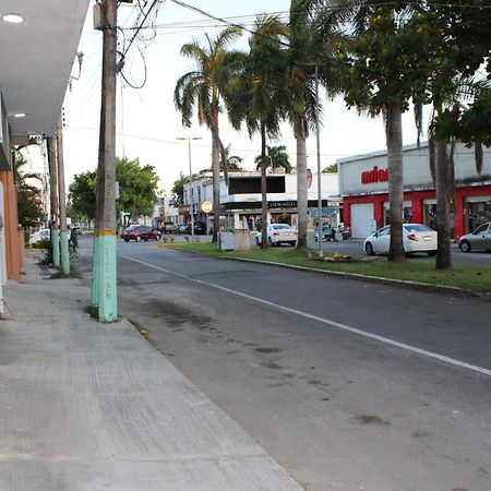 Oyo Hotel Colibri Chetumal Exterior photo