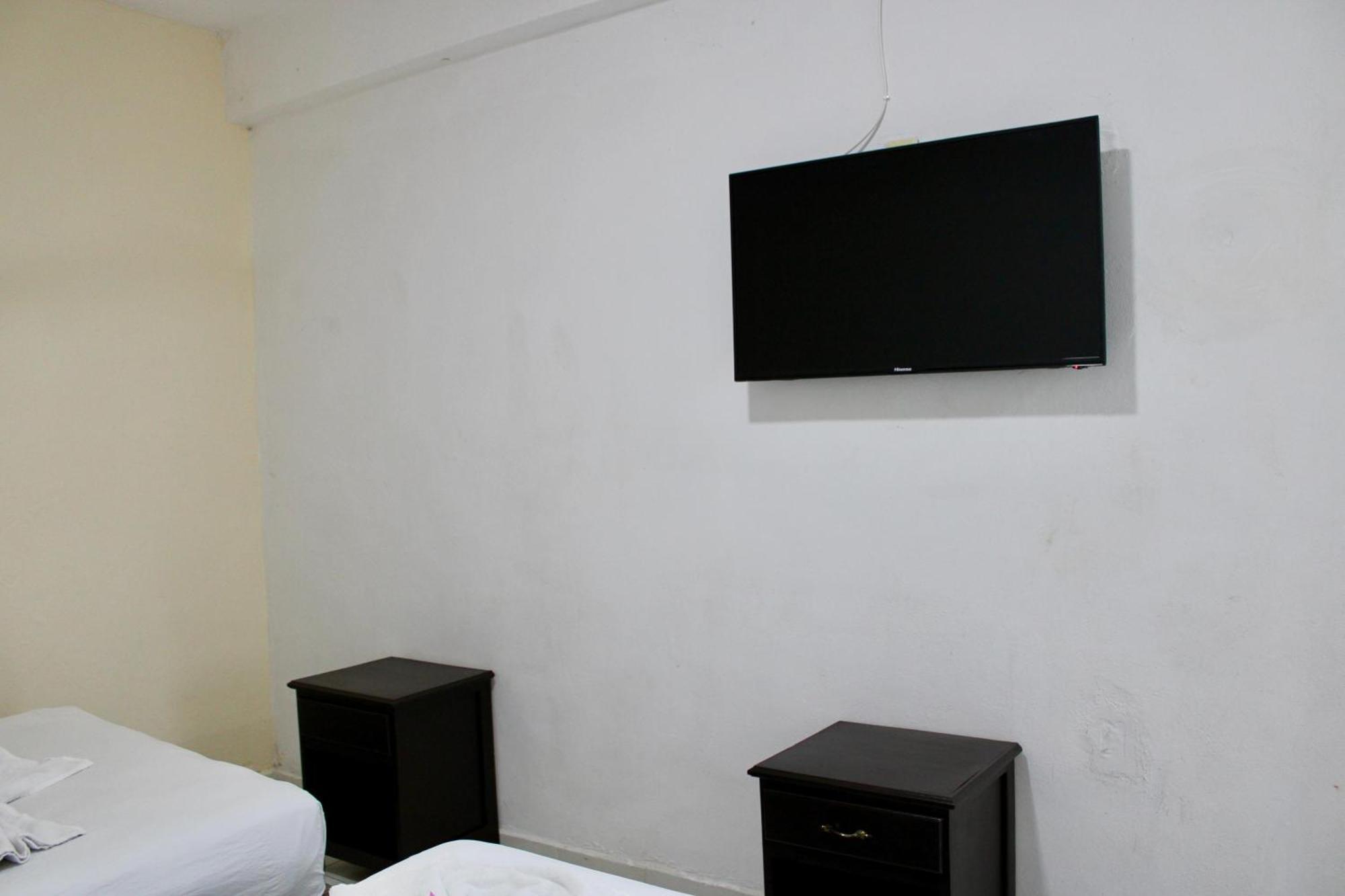 Oyo Hotel Colibri Chetumal Exterior photo